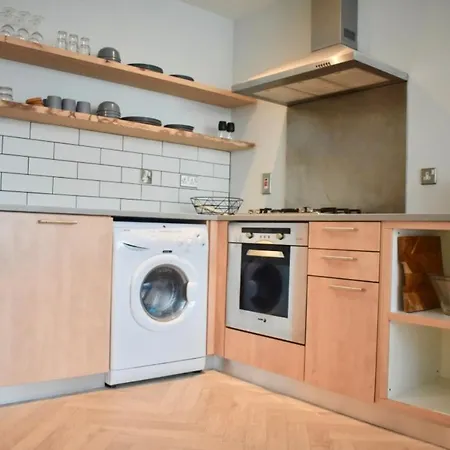 Modern 2 Bedroom 1 Daire *