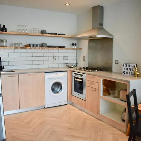 Modern 2 Bedroom 1 * Dublin